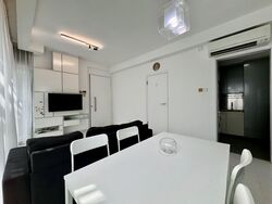 Pinnacle 16 (D12), Apartment #559236811